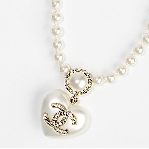大人気》CHANEL☆CCマーク パール ハート ネックレス 関税込 (CHANEL 大人気》CHANEL☆CCマーク パール ハート ネックレス 関税込 (CHANEL