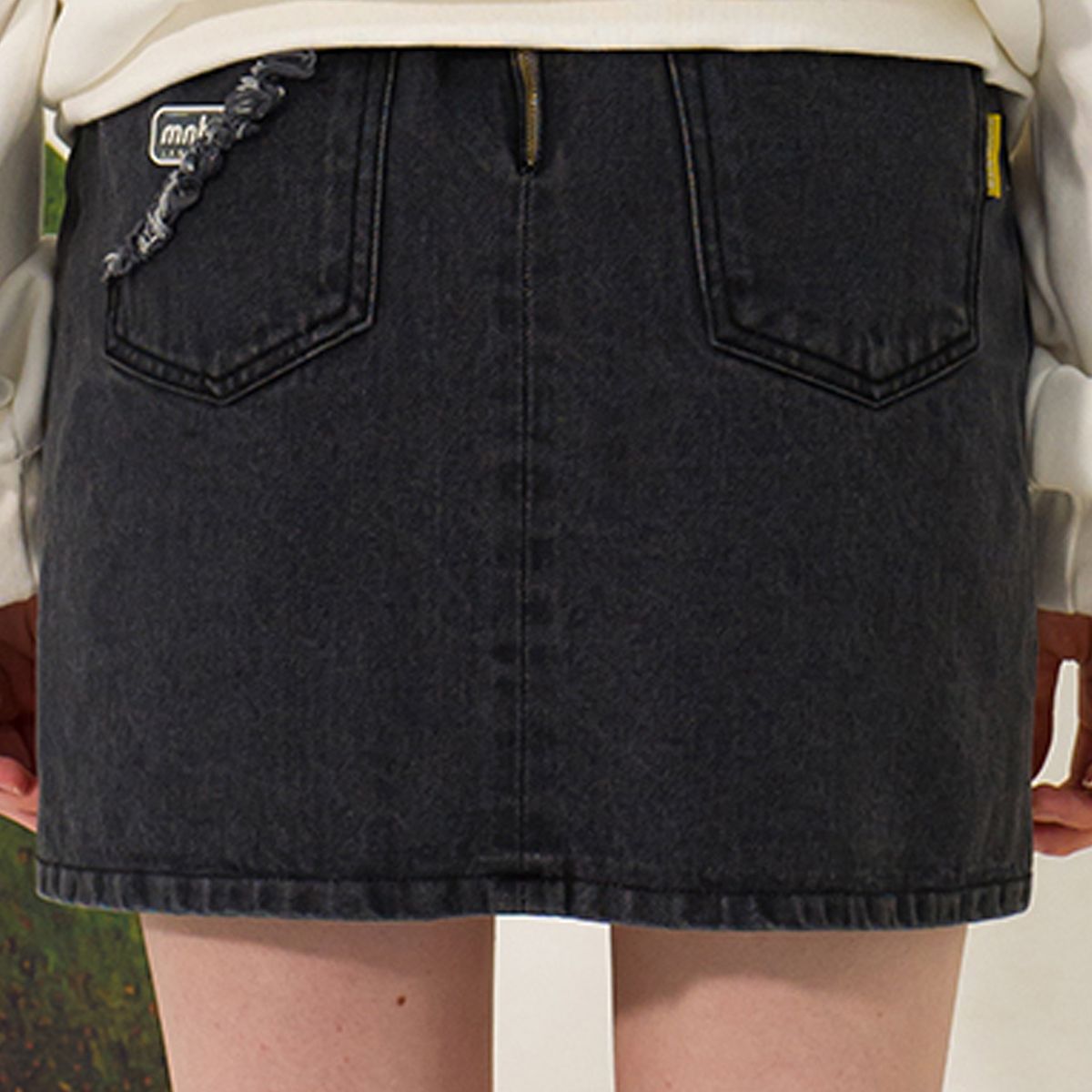 ★MAINBOOTH★Daisy Garden Denim Skirt(GRAY)★正規品/直送料込 ☆MAINBOOTH☆Daisy Garden Denim Skirt(GRAY)☆正規品/直送料込