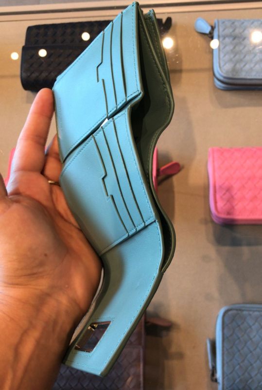 BOTTEGA VENETA ゴートレザー カーフレザー 三つ折り 財布 (BOTTEGA BOTTEGA VENETA ゴートレザー カーフレザー 三つ折り 財布 (BOTTEGA