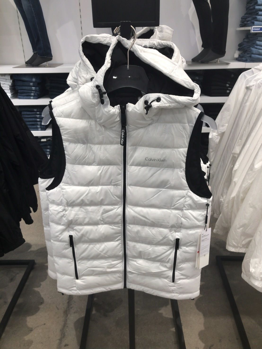 CKカルバンクライン】人気ロゴダウンベスト☆ (Calvin Klein/ダウン CKカルバンクライン】人気ロゴダウンベスト☆ (Calvin Klein/ダウン