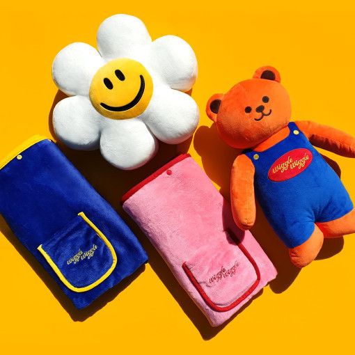 【初回限定】 韓国人気【Wiggle Wiggle】Cushion ブランケット Set Blanket & アウトドア寝具