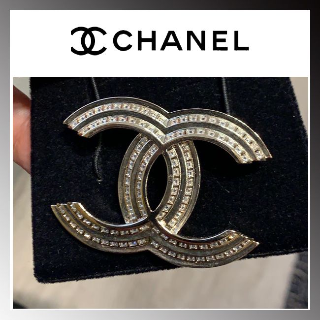 店在庫あり【CHANEL】ブローチ CC ライン おしゃれ 店在庫あり【CHANEL】ブローチ CC ライン おしゃれ