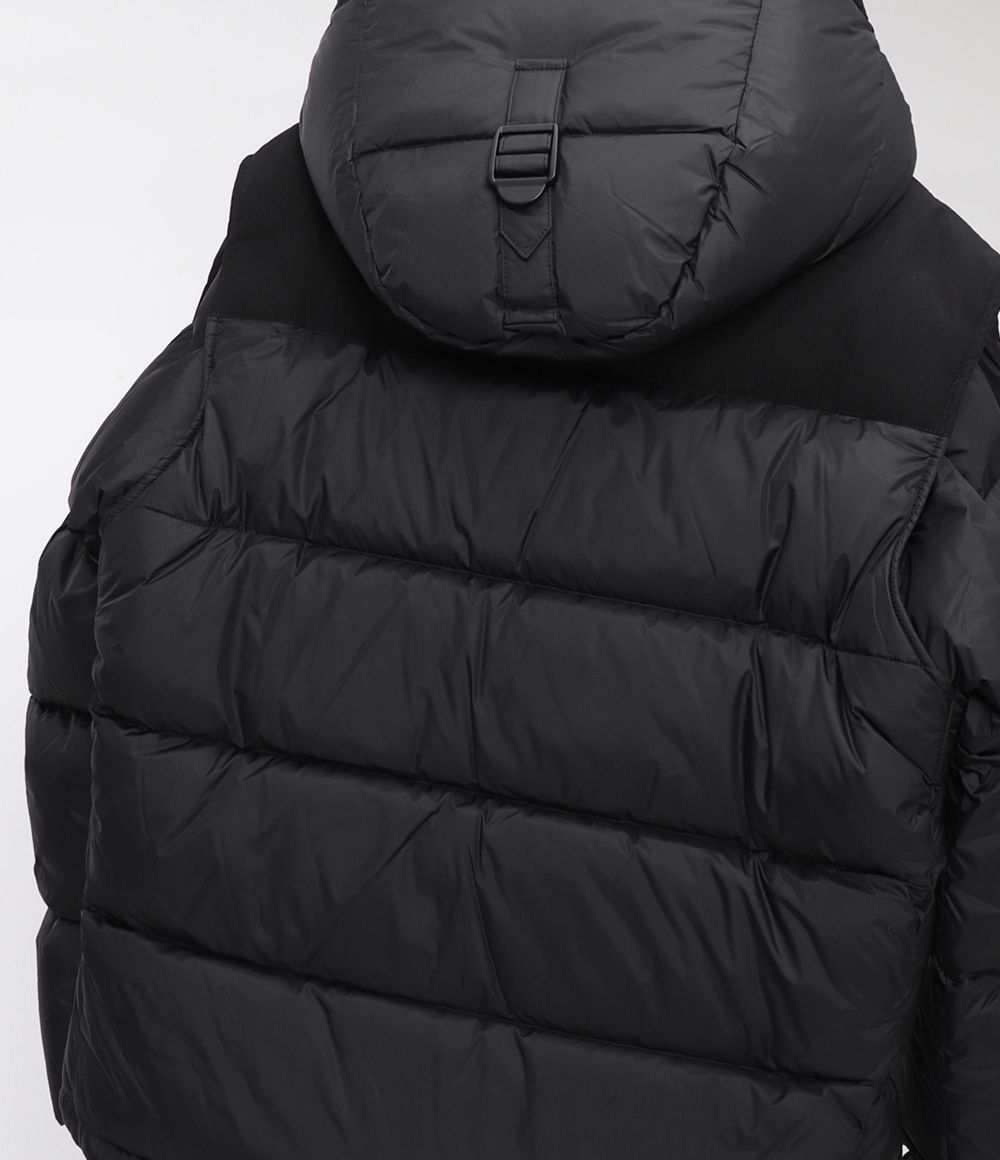 関税負担なし Burberry Detachable Sleeve Hooded Puffer Jacket 関税負担なし Burberry Detachable Sleeve Hooded Puffer Jacket