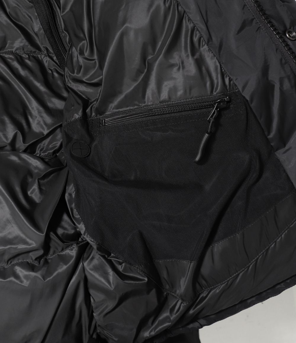 関税負担なし Burberry Detachable Sleeve Hooded Puffer Jacket 関税負担なし Burberry Detachable Sleeve Hooded Puffer Jacket