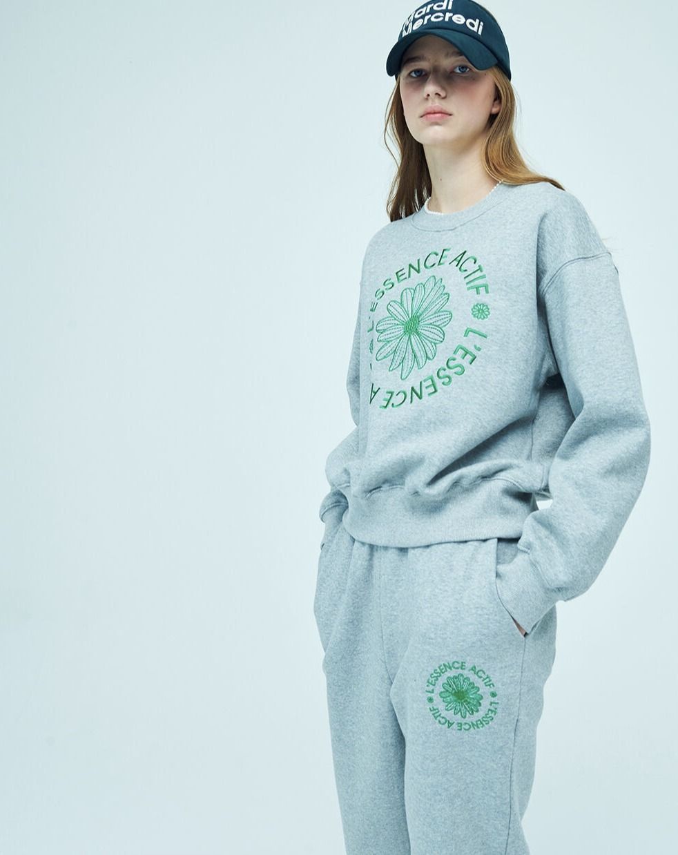 Mardi Mercredi Actif】EMBLEM SWEAT JOGGER PANTS (Mardi Mercredi Mardi Mercredi Actif】EMBLEM SWEAT JOGGER PANTS (Mardi Mercredi