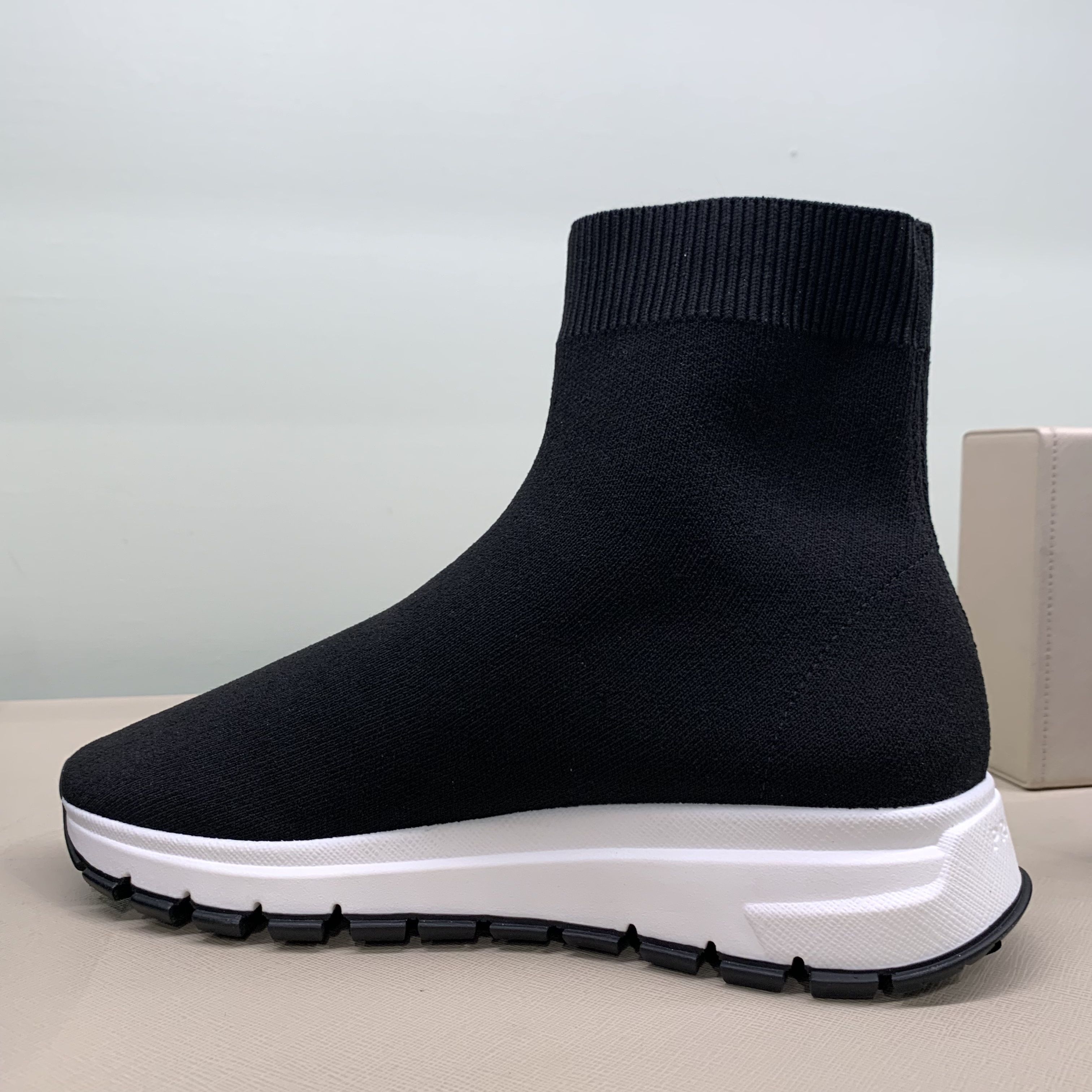 選べるお色☆レディース《PRADA》ソックススニーカー (PRADA クーポンあり ソックススニーカー プラダ 【美品】PRADA スニーカー