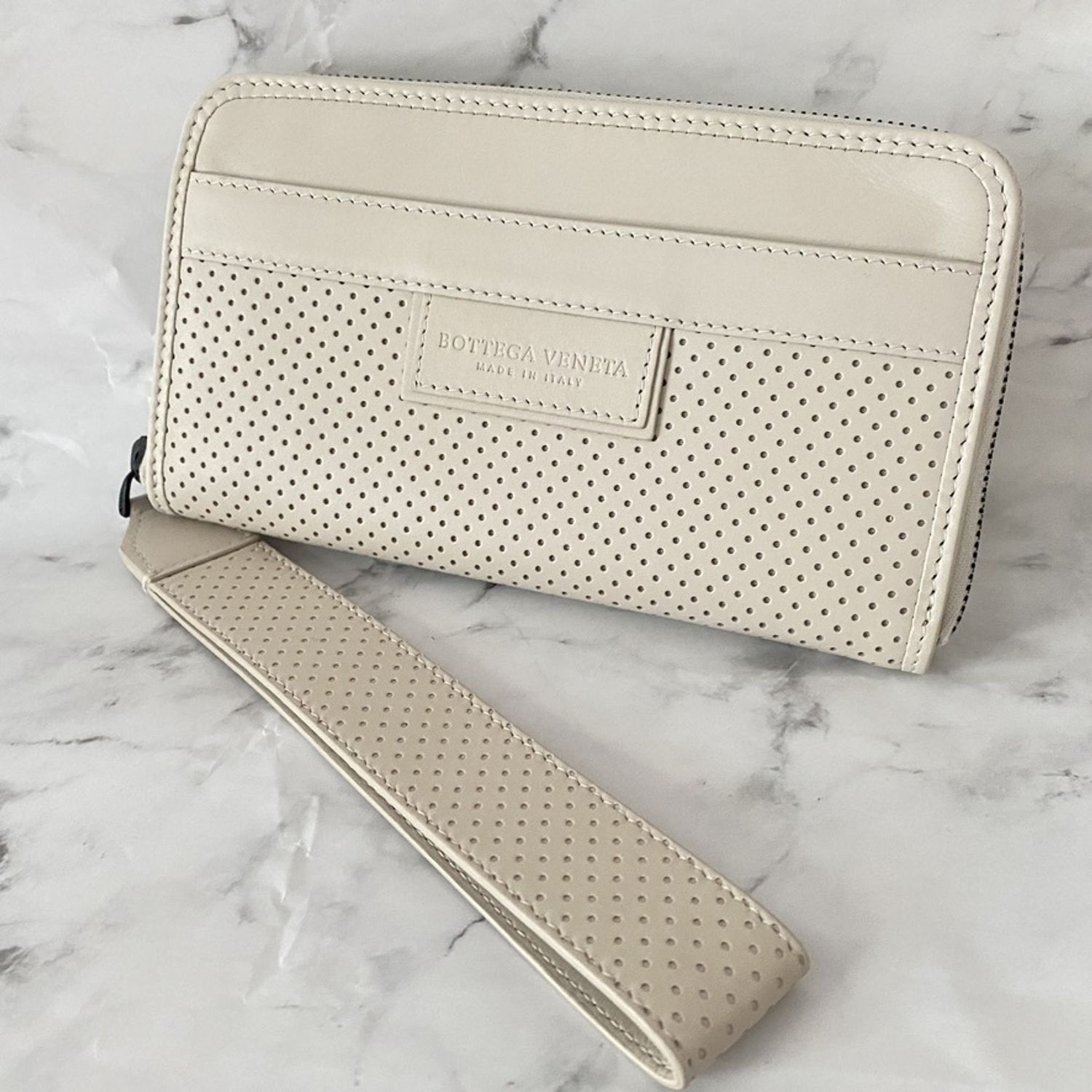 2 Way Bottega Veneta 長財布 クラッチバッグ Bottega Veneta 長財布 Buyma