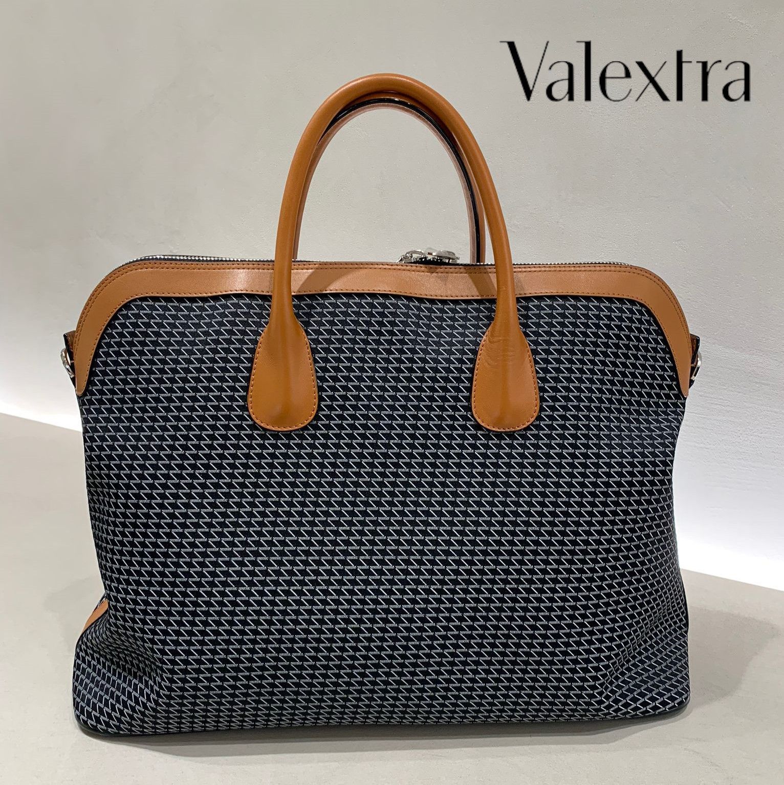 Valextra MyLogo ビジネスバッグ K-VAL素材 ネイビー ミラノ本店