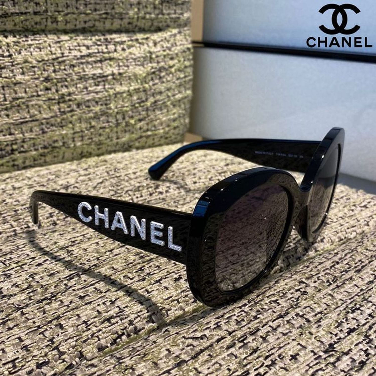 追跡付き Chanel スクエア サングラス クリスタルが可愛い Chanel サングラス 9092b C501 S6a Buyma