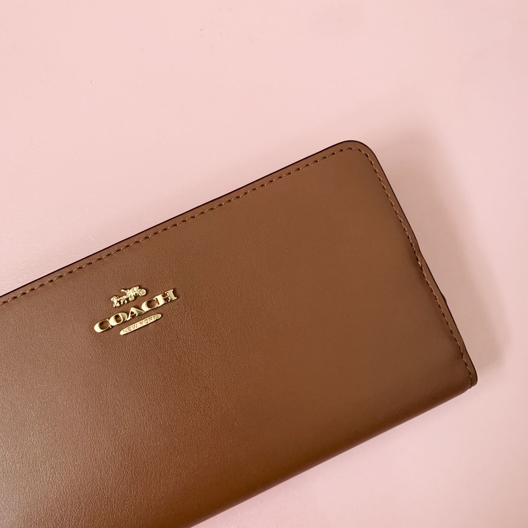 【COACHブティック】●大人気！●スリムなのに大容量♪ 長財布 COACHブティック】○大人気！○スリムなのに大容量♪ 長財布