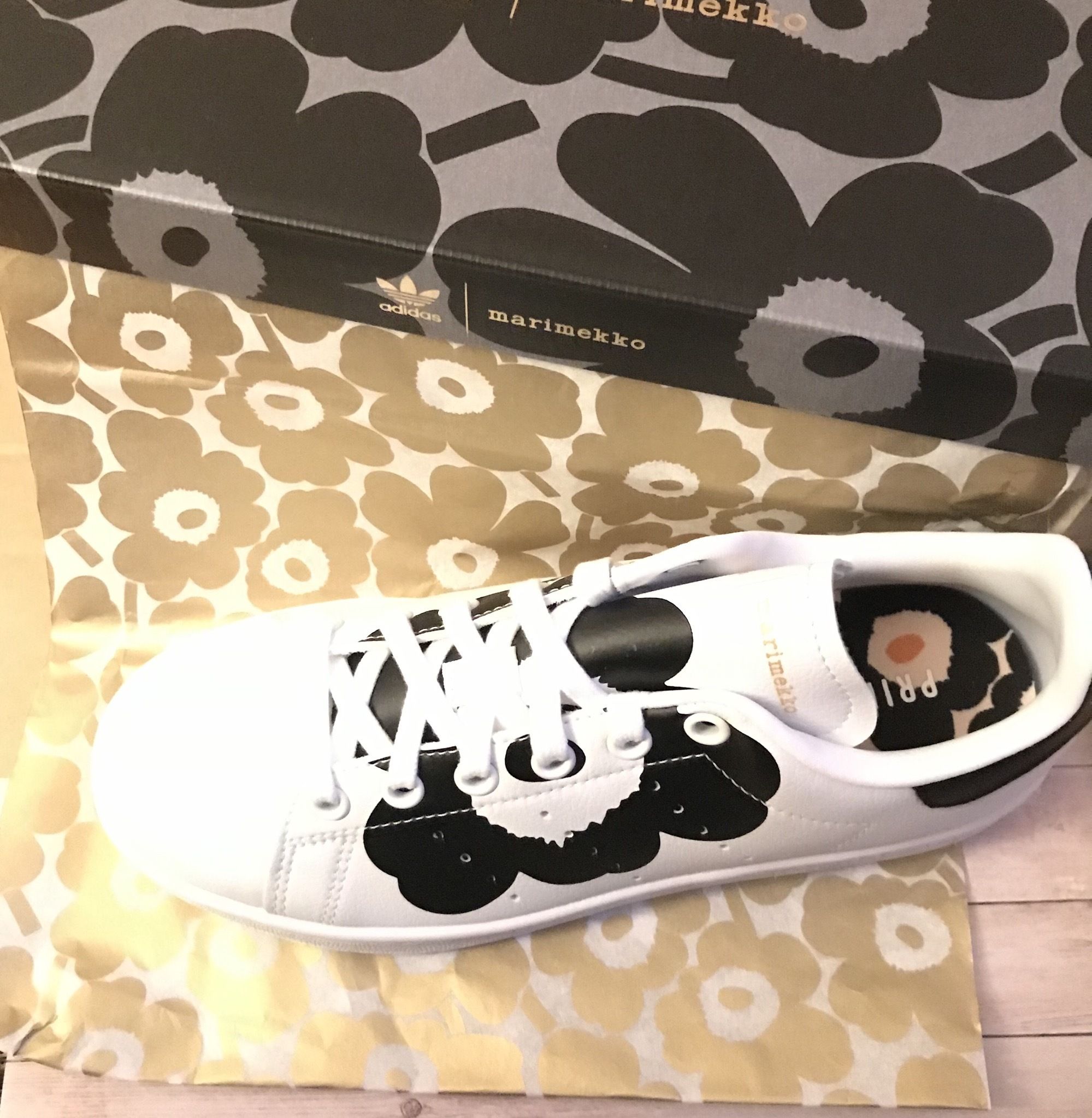 adidas x MARIMEKKO STAN SMITH マリメッコ コラボ スタンスミス 新しい季節 【アディダス×マリメッコ】スタンスミススニーカー スニーカー