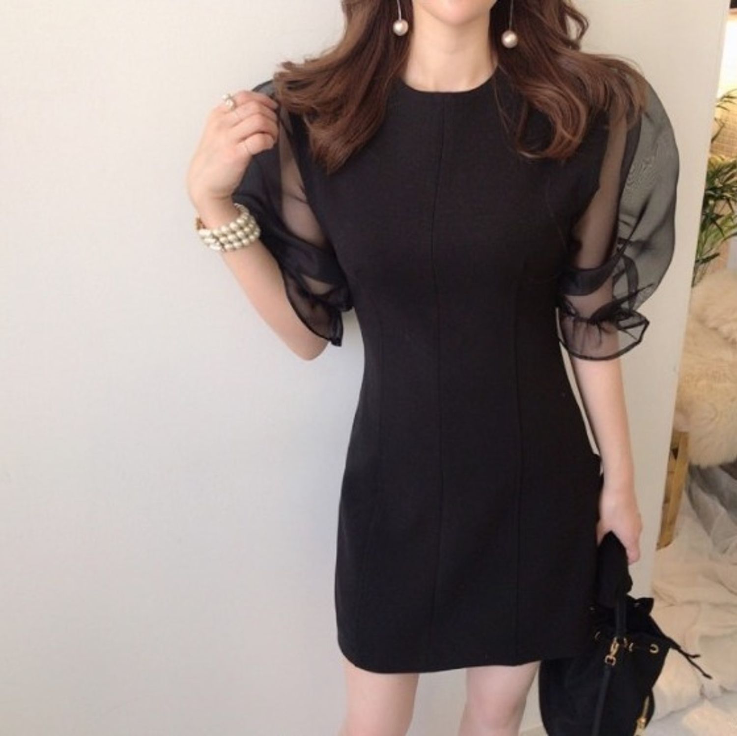 シースルー袖 パフスリーブ タイト 美ライン ミニ ワンピース 黒 ワンピース Buyma