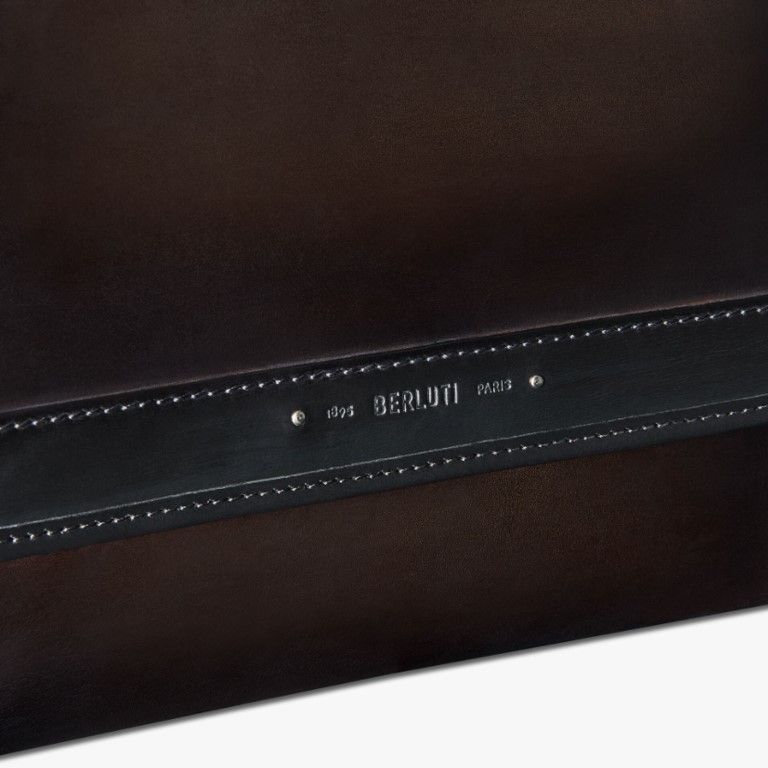 すぐ届く☆BERLUTI レザー メッセンジャーバッグ ショルダー (Berluti すぐ届く☆BERLUTI レザー メッセンジャーバッグ ショルダー (Berluti