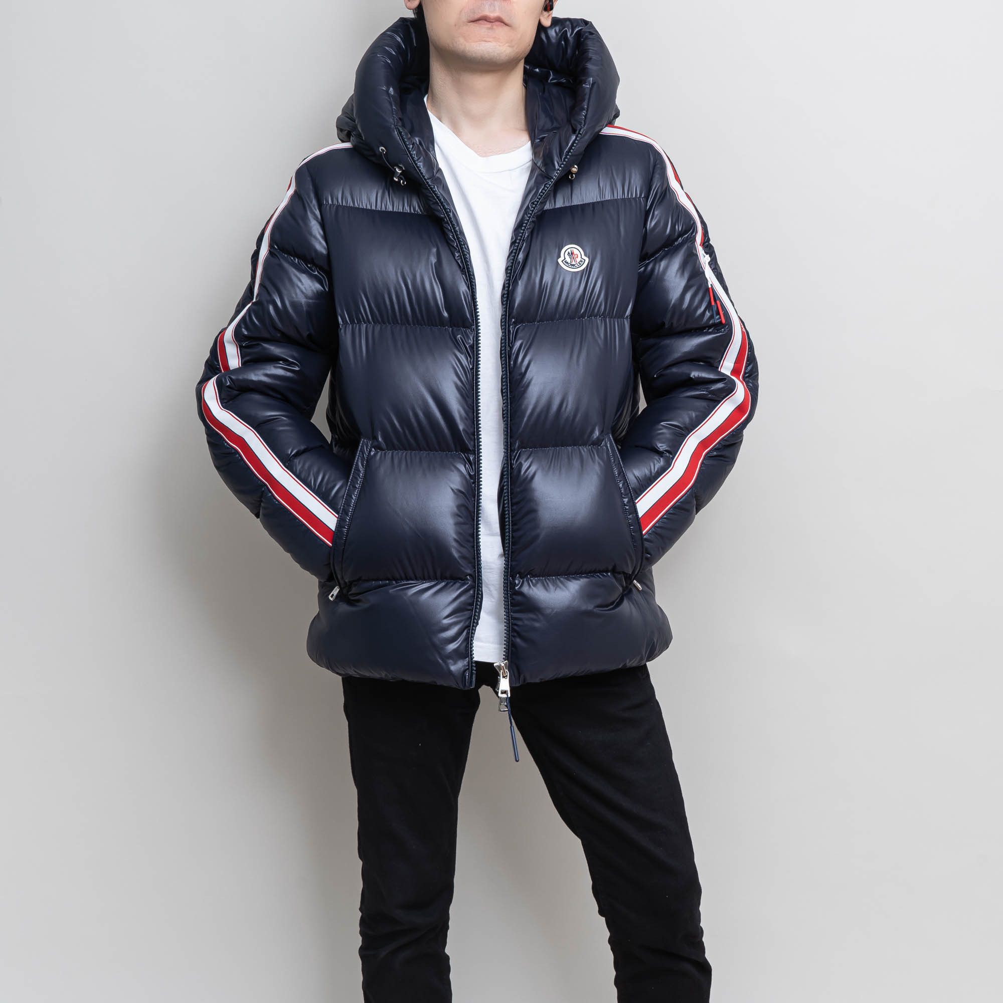 関税込MONCLER DINCER ショート ダウンジャケット サイドライン 海外最新 【美品】1日限定価格 ダウンジャケット モンクレール ダウンジャケット