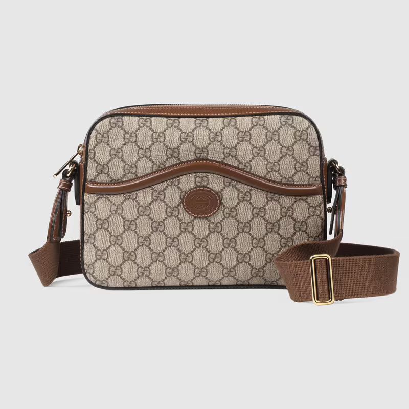 GUCCI☆インターロッキングG付き メッセンジャーバッグ すぐ届く GUCCI☆インターロッキングG付き メッセンジャーバッグ すぐ届く