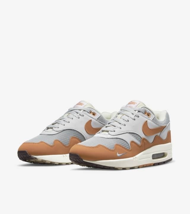 Nike Air Max 1 Patta Waves Monarch ナイキ エアマックス1 パタ