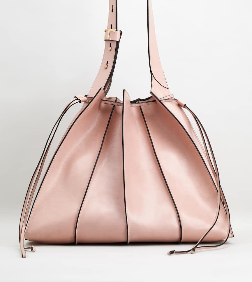 TOD'S】ポーチ付 ラージレザーバケット 45 x 35 x 33 cm (TOD'S ...
