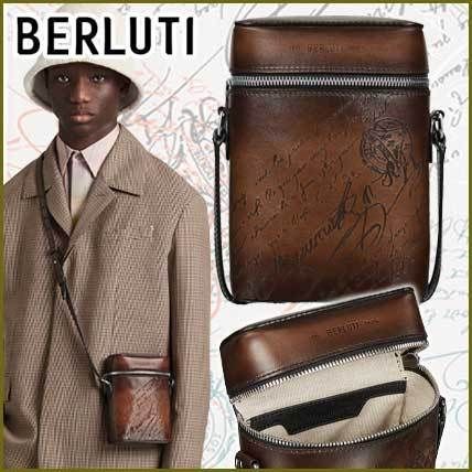 新☆Berluti☆フリー スクリットスワイプ レザー メッセンジャー ...