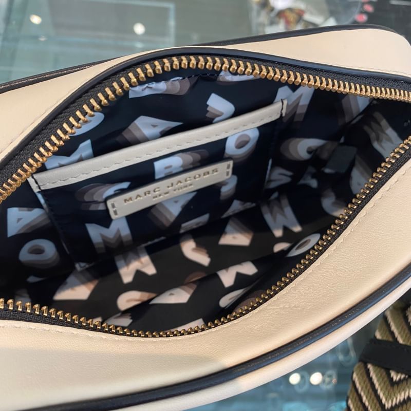 Marc Jacobs フラッシュ ロゴ ディスク レザー クロスボディー