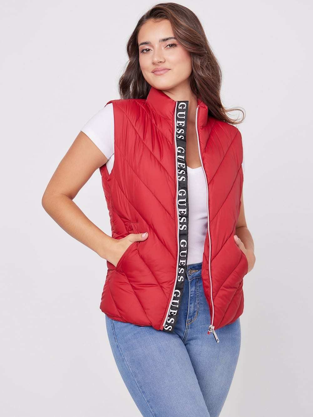 ☆新作大人気☆ GUESS Ravenna Puffer Vest ロゴパファーベスト (Guess ...
