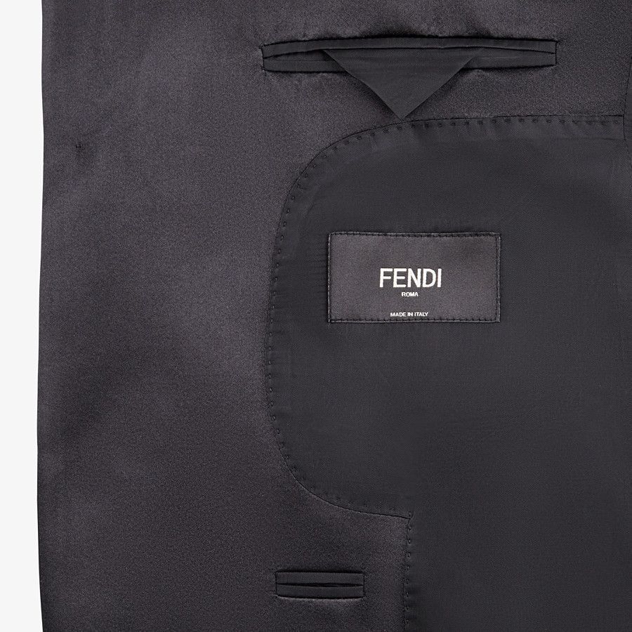 フェンディ FFロゴタキシードカラーウールスーツ ブラック (FENDI フェンディ FFロゴタキシードカラーウールスーツ ブラック (FENDI