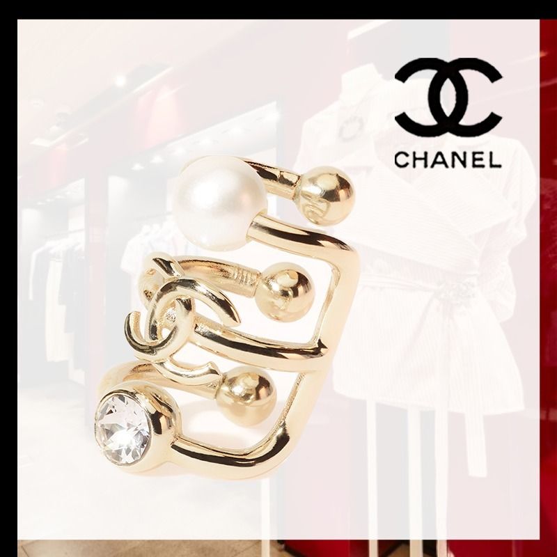 最新作売れ筋が満載 イヤーカフ CHANEL - イヤリング - alrc.asia