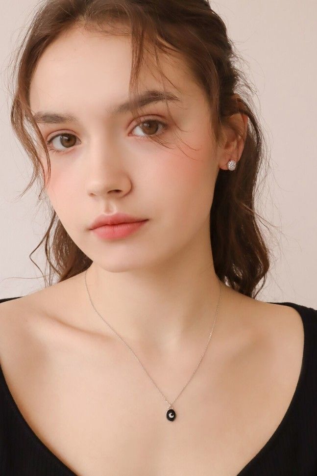 ENGBROX】noir luna necklace ☆ BTS JIN着用 ネックレス ☆ (ENGBROX ENGBROX】noir luna necklace ☆ BTS JIN着用 ネックレス ☆ (ENGBROX