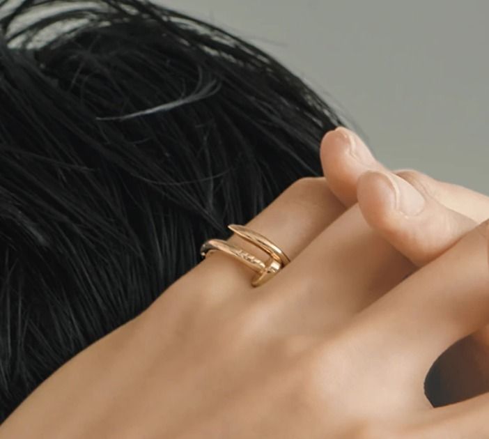 即納・関税込■Cartier■ ジュスト アン クル リング SM 2色 即納・関税込□Cartier□ ジュスト アン クル リング SM 2色