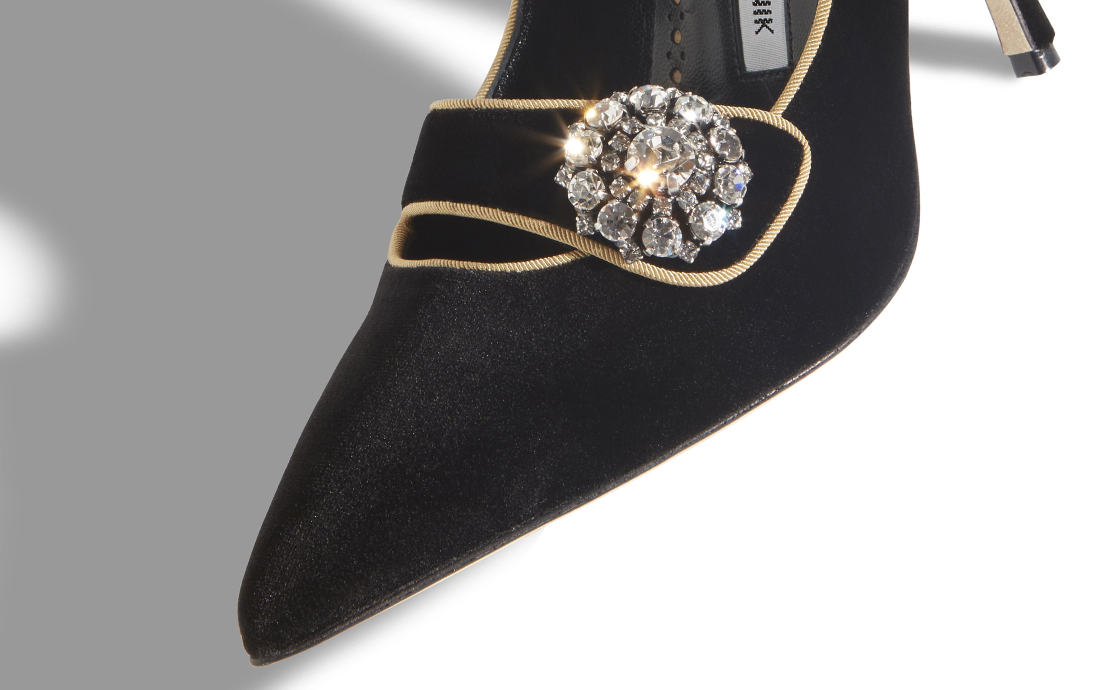 ☆MANOLO BLAHNIK☆ DECEBALO クリスタルブローチ パンプス 2色 ☆MANOLO BLAHNIK☆ DECEBALO クリスタルブローチ パンプス 2色