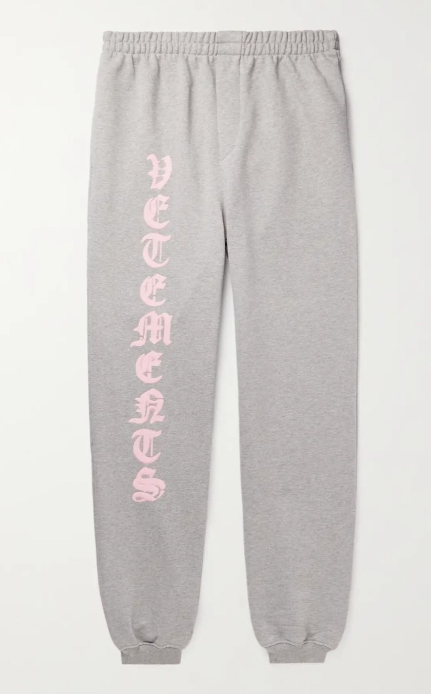 国内発 VETEMENTS ヴェトモン テーパード ロゴスウェットパンツ 国内発 VETEMENTS ヴェトモン テーパード ロゴスウェットパンツ
