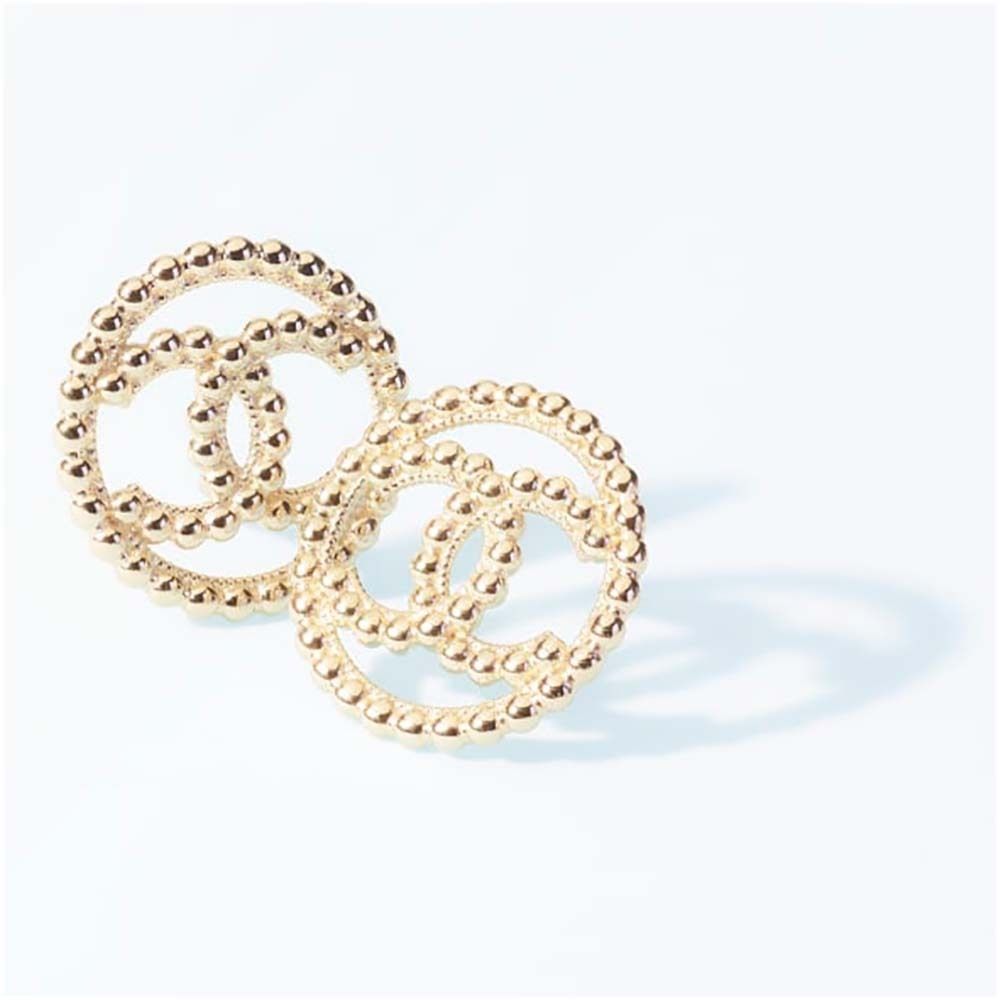 最新作を先取り♪】シャネル☆ピアス ゴールド 2022新作 (CHANEL 最新作を先取り♪】シャネル☆ピアス ゴールド 2022新作 (CHANEL