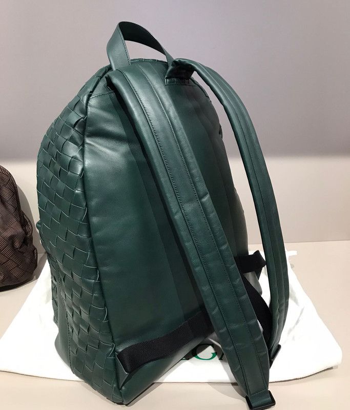 BOTTEGA VENETA イントレチャート カーフ バックパック 男女兼用 ...