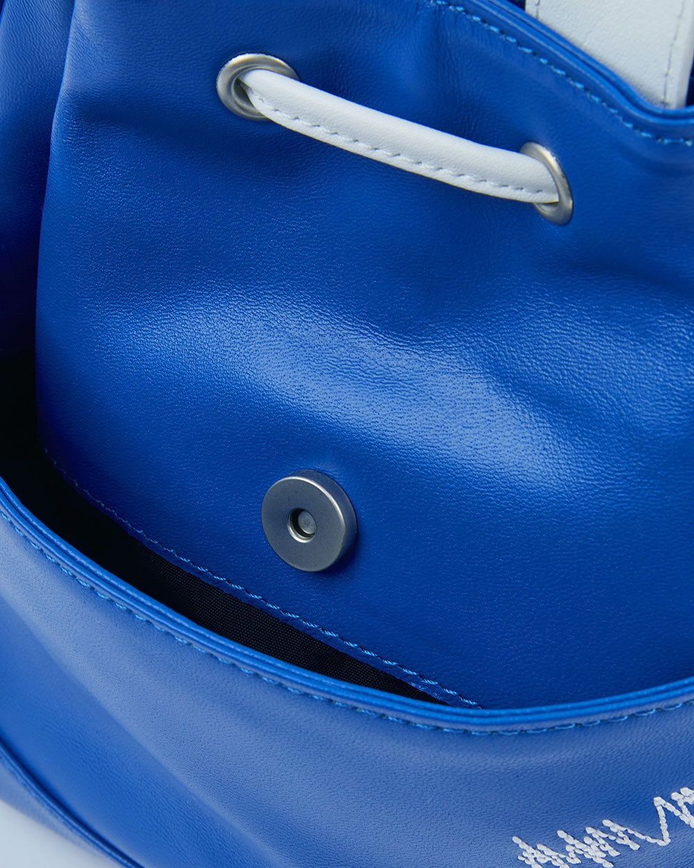☆ADERERROR☆Leather Peanut bag☆日本未入荷☆2WAY バッグ ☆ADERERROR☆Leather Peanut bag☆日本未入荷☆2WAY バッグ