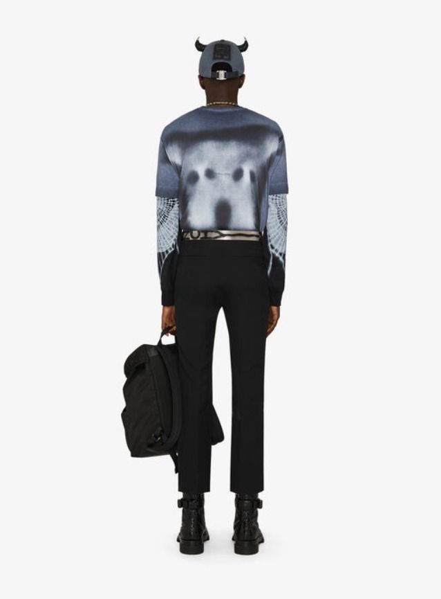新作【GIVENCHY X Chito】タグエフェクト ドッグ オーバTシャツ 新作【GIVENCHY X Chito】タグエフェクト ドッグ オーバTシャツ