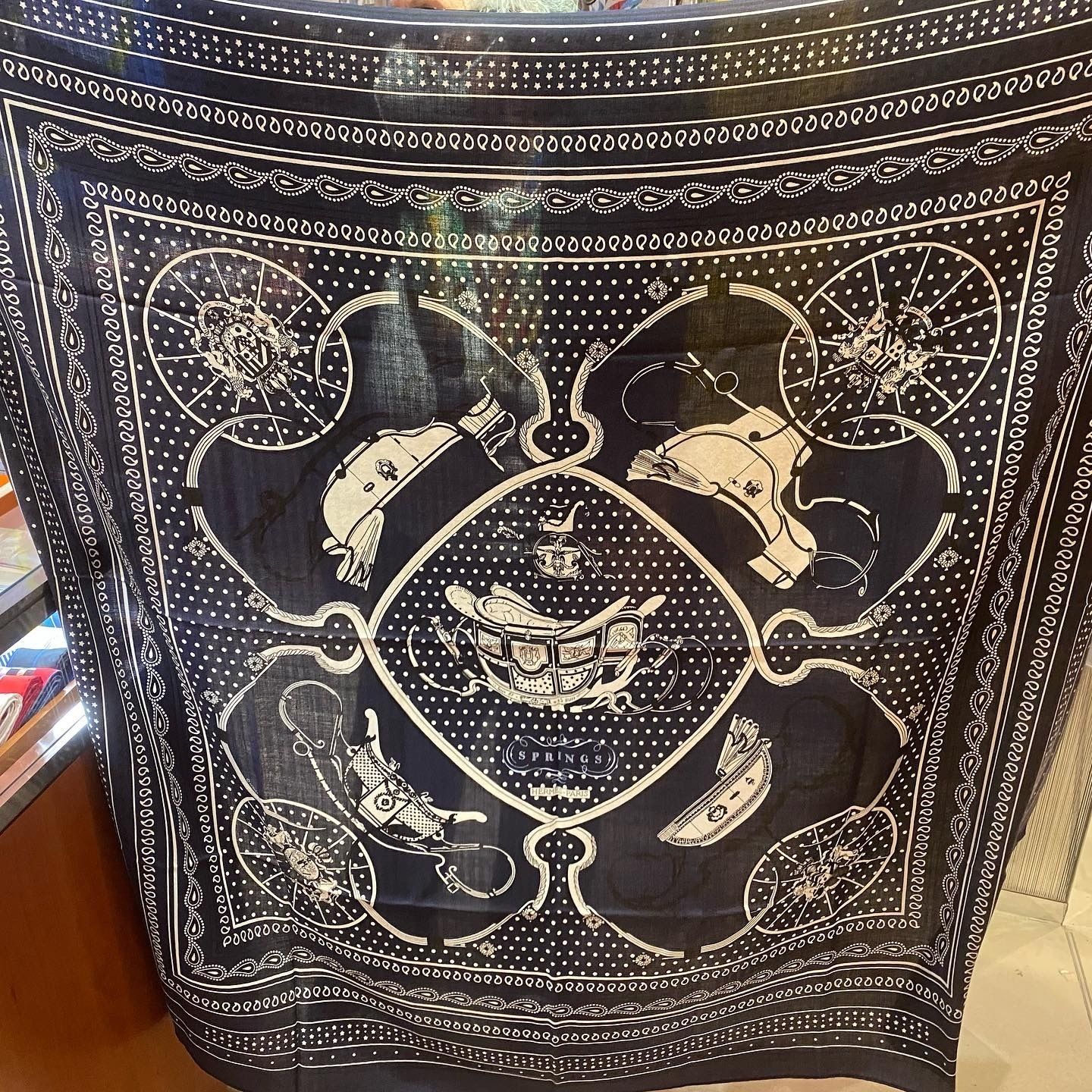 HERMES】大人気☆エルメスSprings Bandana Shawl ショール 140 (HERMES ...