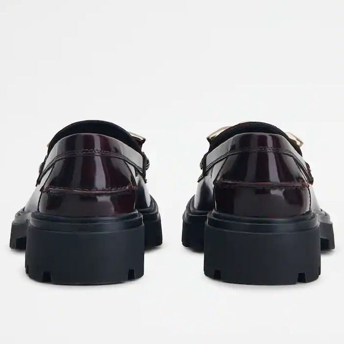 TOD'S トッズ レザー ローファー ロゴ入りメタルチェーン (TOD'S TOD'S トッズ レザー ローファー ロゴ入りメタルチェーン (TOD'S