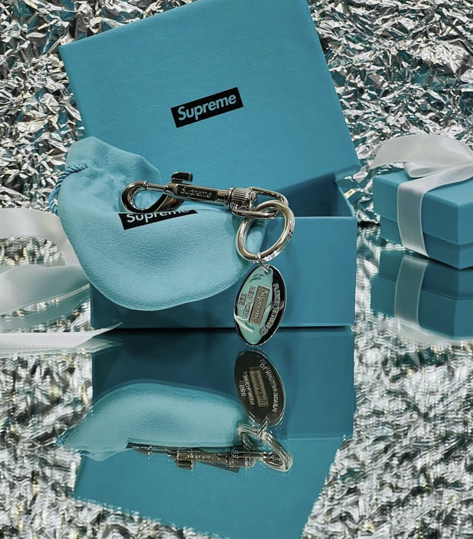 ☆Supreme x Tiffany☆送関込☆入手困難☆誰もが欲しがる傑作