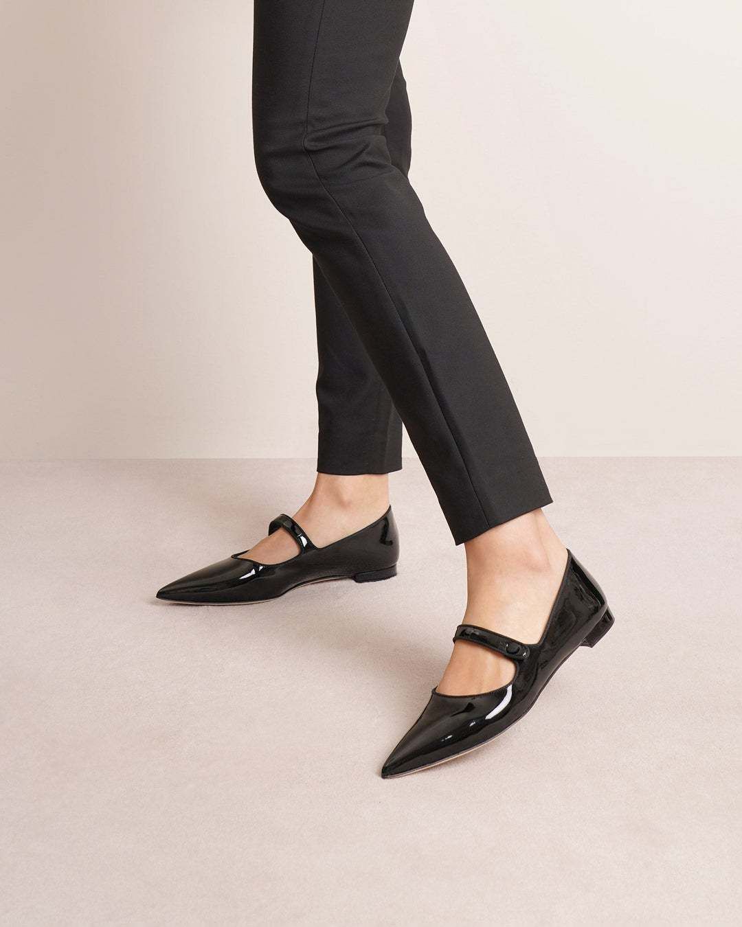 オレンジ系,22.5cm品質は非常に良いMANOLO BLAHNIK マノロブラニク35 ...