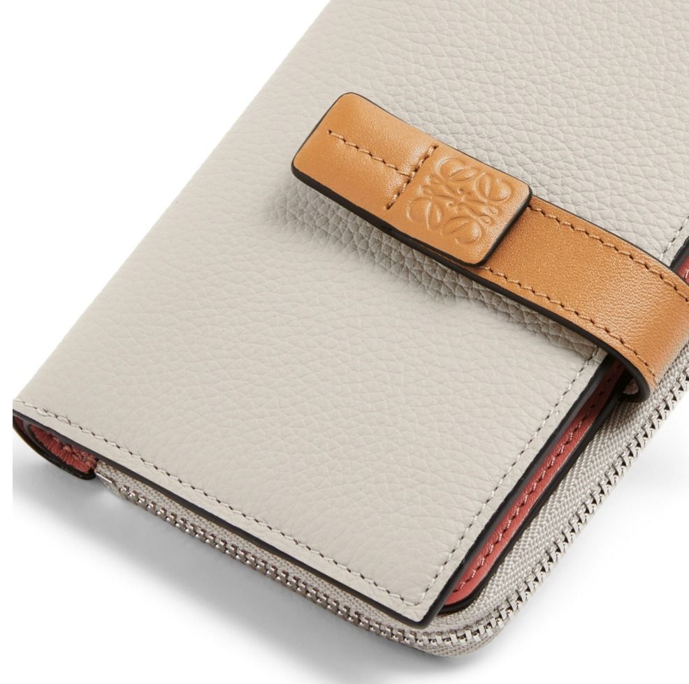 ロエベ】スリム ジップ バイフォールド ウォレット (LOEWE/折りたたみ ...