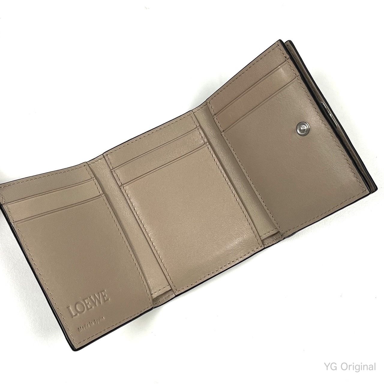 新作☆LOEWE☆ロエベ☆ アナグラム トライフォールド 6cc 財布 (LOEWE