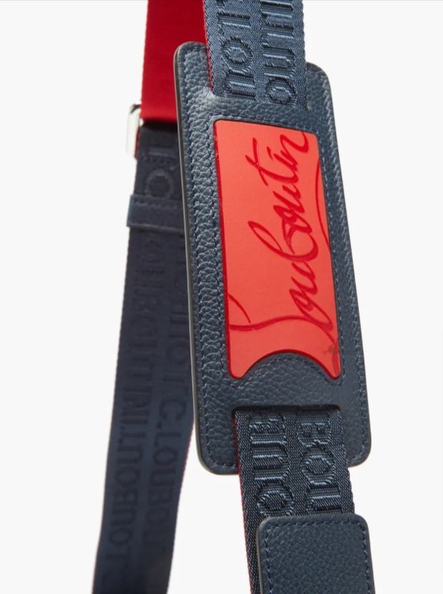 CHRISTIAN LOUBOUTIN サンティアゴ グレインレザー ボディバッグ CHRISTIAN LOUBOUTIN サンティアゴ グレインレザー ボディバッグ