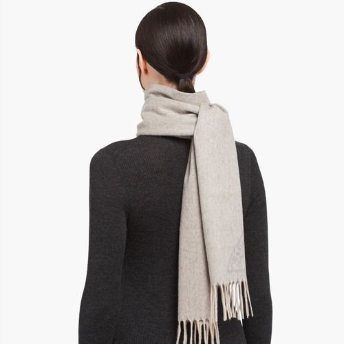 柔らかいカラーが素敵☆PRADA☆マフラー☆スカーフ☆ロング (PRADA 柔らかいカラーが素敵☆PRADA☆マフラー☆スカーフ☆ロング (PRADA