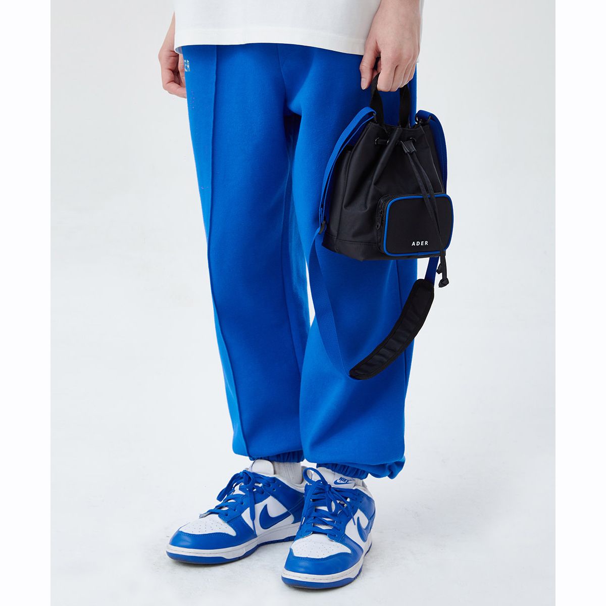 ☆ADER ERROR☆送料込み☆正規品☆韓国☆人気 バッグ Peanut bag ☆ADER ERROR☆送料込み☆正規品☆韓国☆人気 バッグ Peanut bag