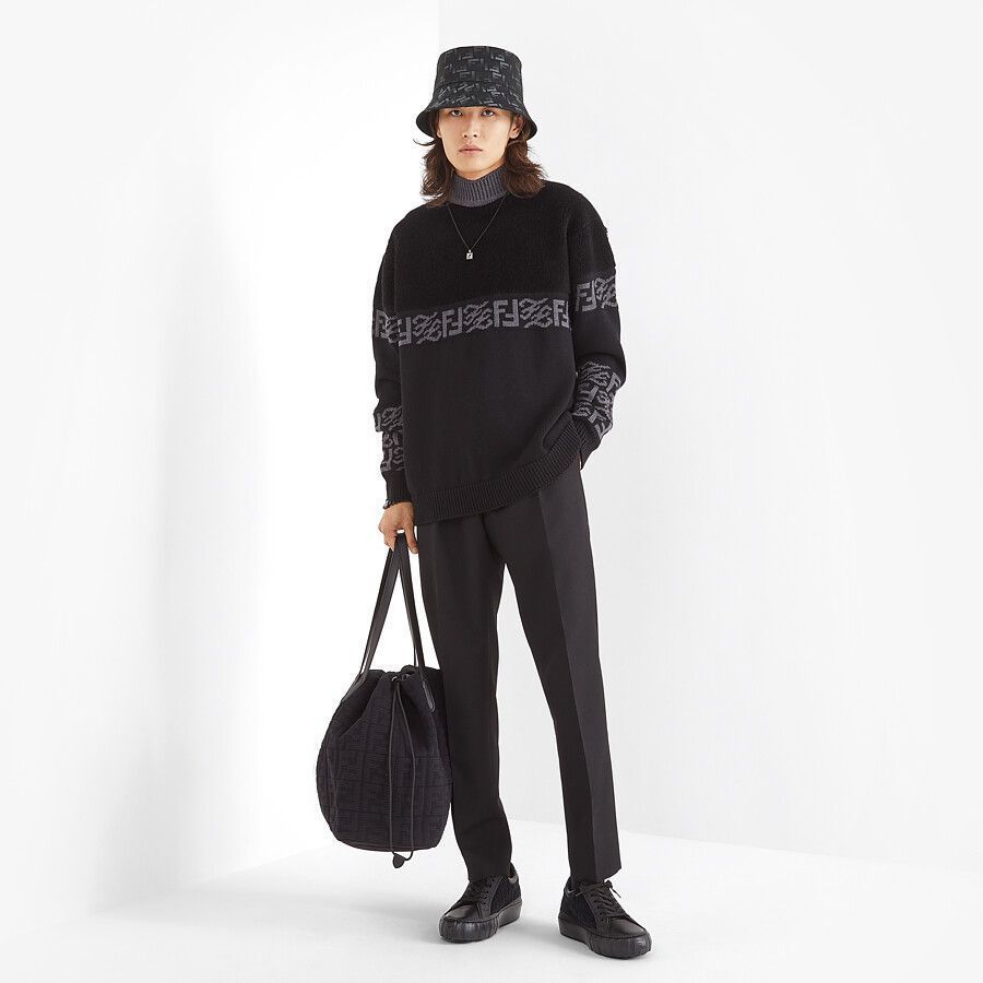 新作【フェンディ】ドローストリングトートバッグ ラージ (FENDI 新作【フェンディ】ドローストリングトートバッグ ラージ (FENDI