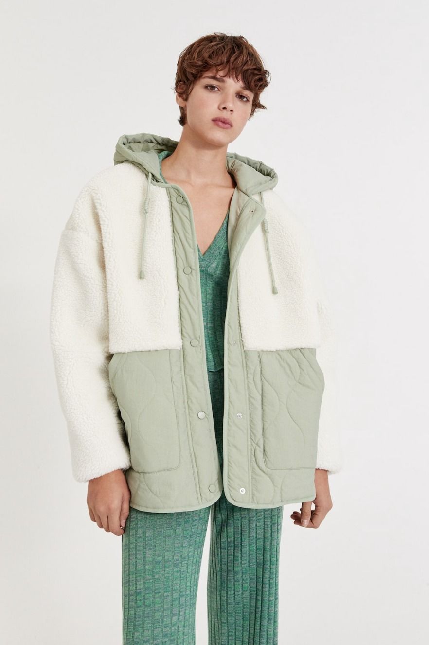 PULL&BEAR キルトコントラスト フードジャケット ボア フリース (PULL PULL&BEAR キルトコントラスト フードジャケット ボア フリース (PULL
