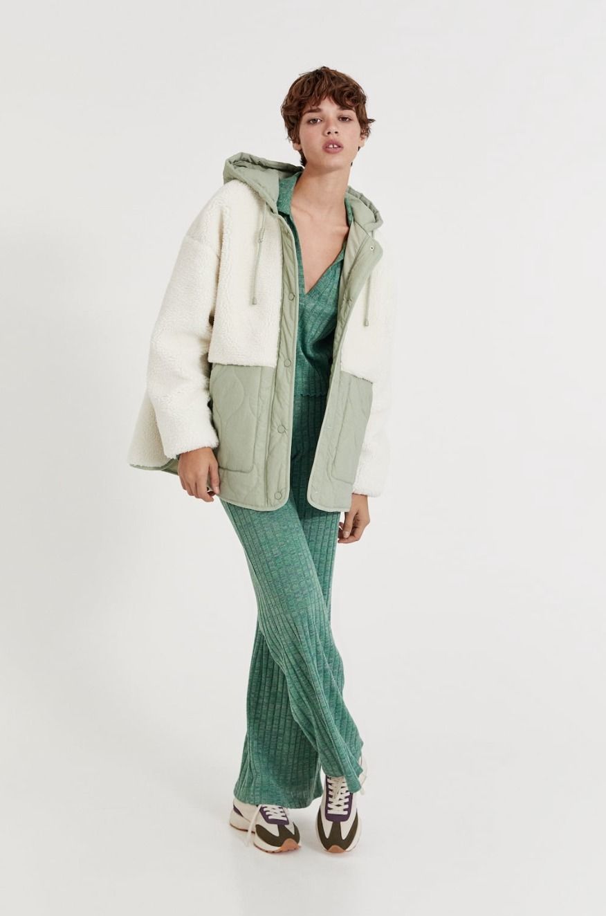 PULL&BEAR キルトコントラスト フードジャケット ボア フリース (PULL PULL&BEAR キルトコントラスト フードジャケット ボア フリース (PULL
