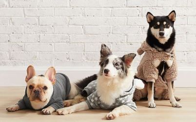 追跡有送料込【UGG】Avery Stars犬用フード付パジャマ 追跡有送料込【UGG】Avery Stars犬用フード付パジャマ (UGG