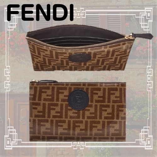 FENDI】☆フラットポーチ☆スモール☆スリムポーチ☆ (FENDI/クラッチ FENDI】☆フラットポーチ☆スモール☆スリムポーチ☆ (FENDI/クラッチ