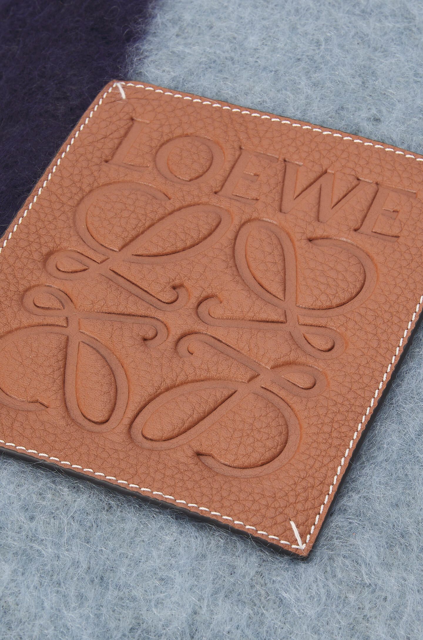 ロエベ】 ストライプ ブランケット(モヘア&ウール) アナグラム (LOEWE ロエベ】 ストライプ ブランケット(モヘア&ウール) アナグラム (LOEWE