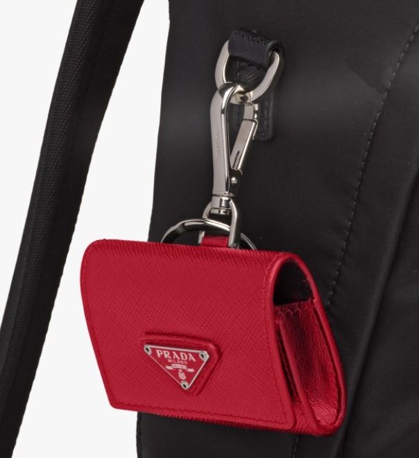 PRADA】プラダ*サフィアーノレザー イヤホンケース◇Airpods (PRADA ...